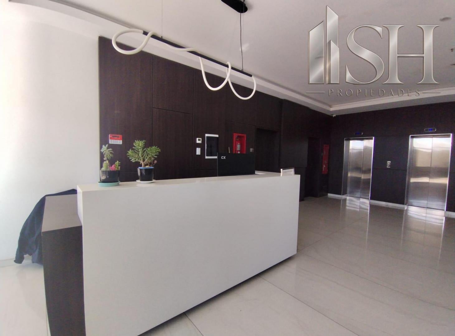 Foto de VENTA DEPARTAMENTO 3 AMBIENTES C/COCHERA, imagen 2
