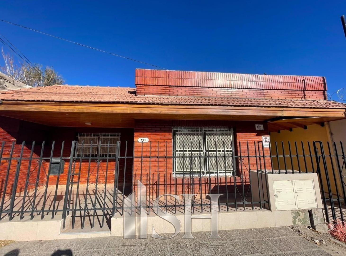 Foto de Venta 2 Casas - Montevideo 253 Neuquén capital, imagen 5