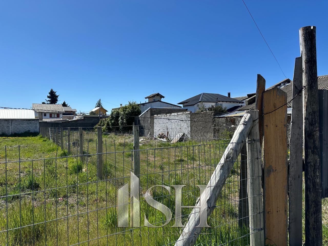 Foto de LOTE EN VENTA 400m2 – CALLE LOS PEHUENES – SAN CARLOS DE BARILOCHE, imagen 1