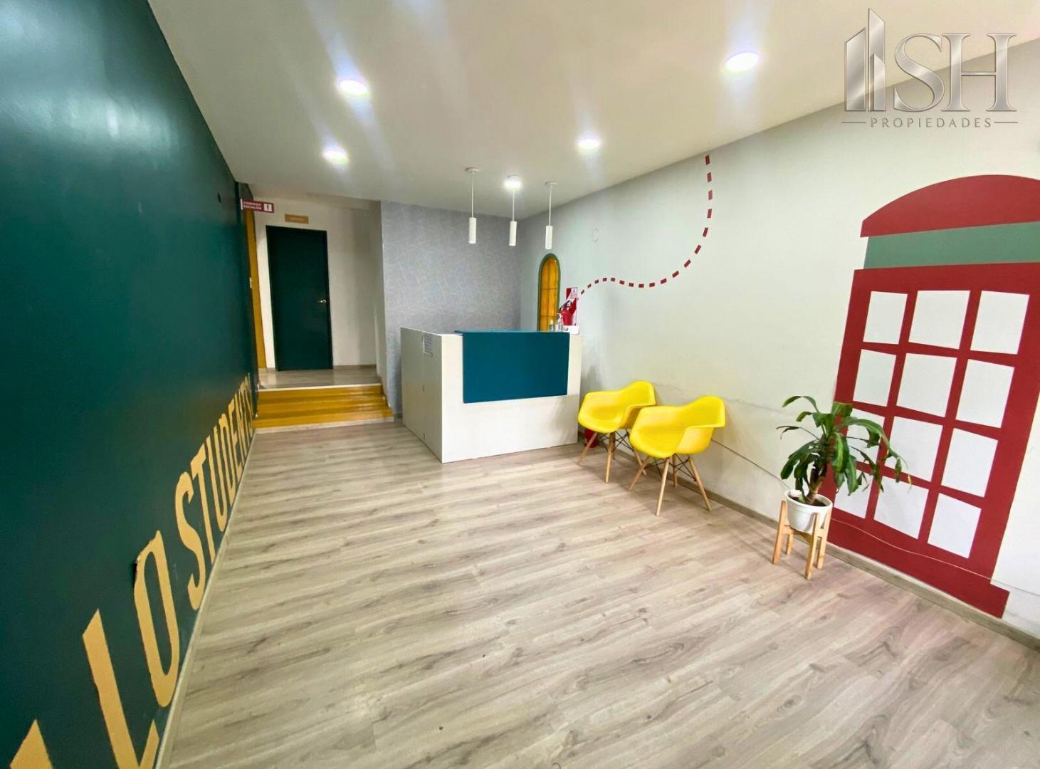 Foto de VENTA DE CASA 4 DORM. CON COCHERA, BALCON Y QUINCHO. NEUQUEN., imagen 3