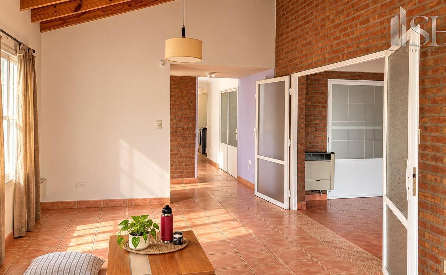 Foto de CASA EN ALQUILER CIPOLLETTI, imagen 4