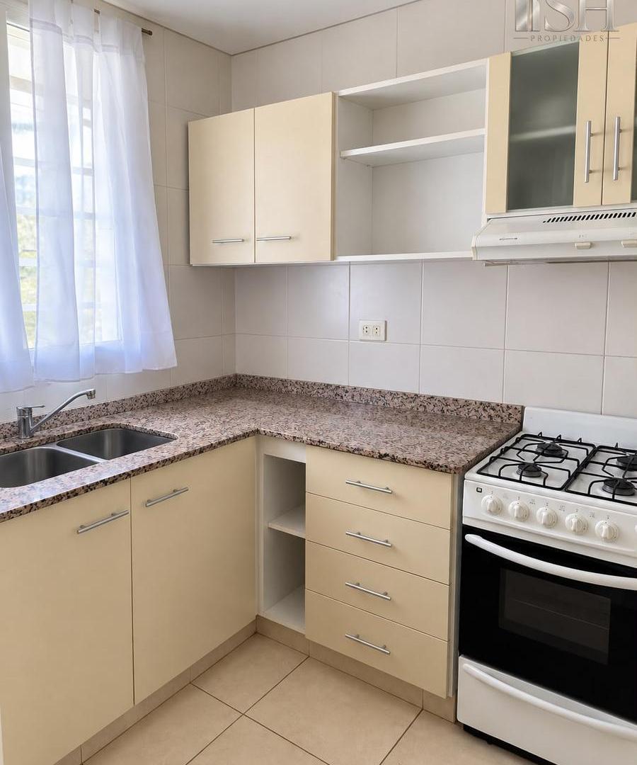 Foto de DUPLEX EN ALQUILER FERNANDEZ ORO, imagen 2