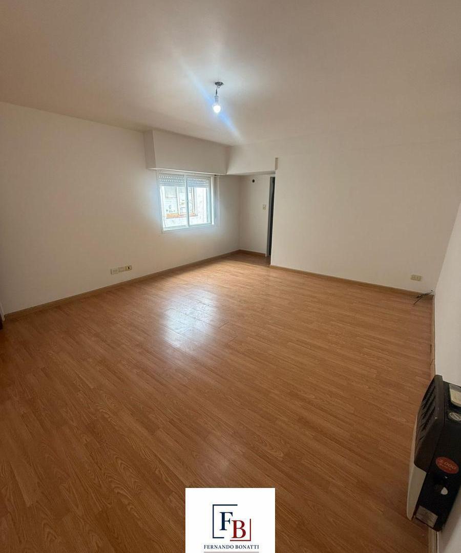 Foto de Departamento - Banfield Oeste - 2 ambientes - 2do. piso por escalera -, imagen 1
