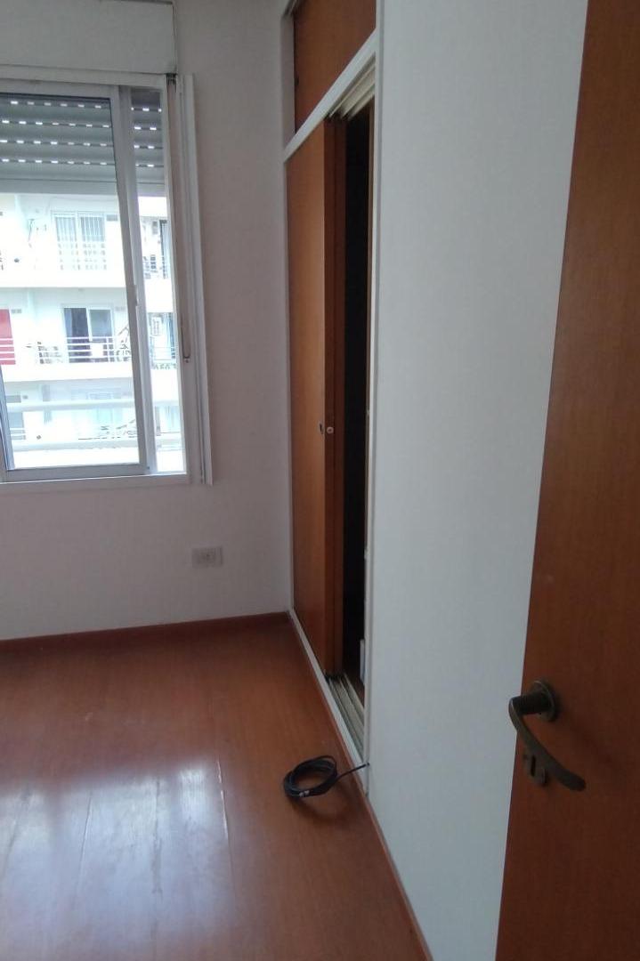 Foto de Dpto 9° piso con balcon, imagen 2