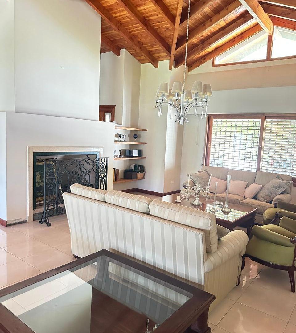 Foto de RESIDENCIA PREMIUM EN VENTA - Luján Centro, imagen 2