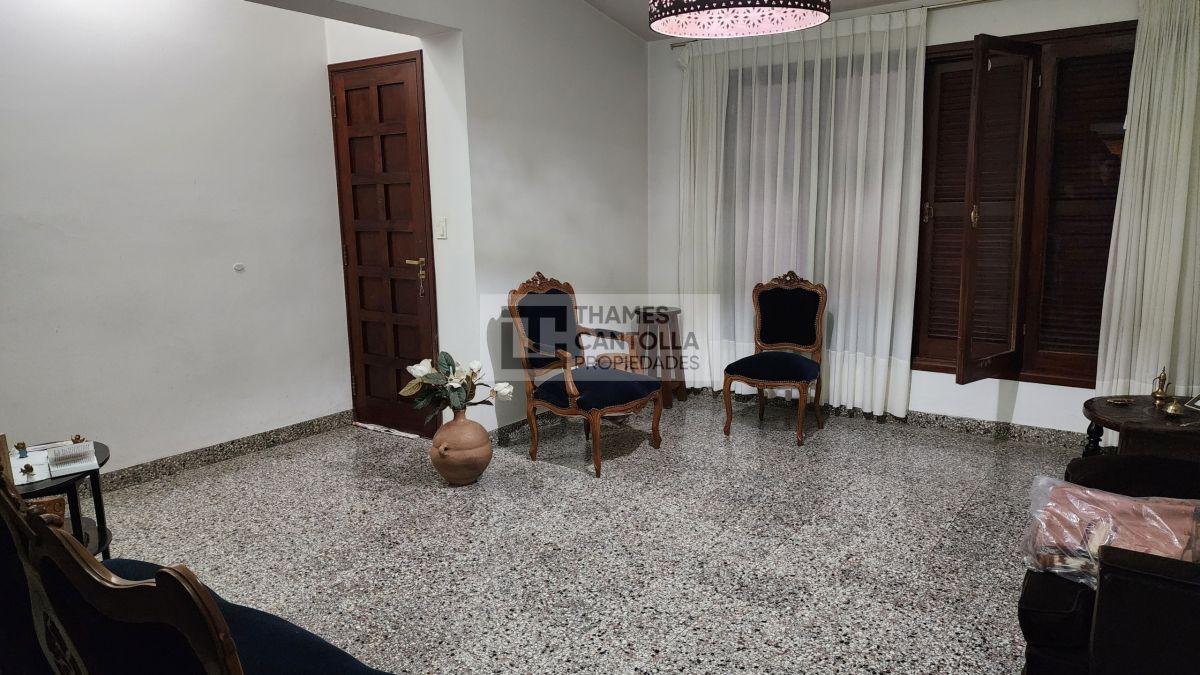 Foto de Casa en Venta: 4 Hab 2 Baños Cochera 2 vehic Patio Amplio - Bº San, imagen 4