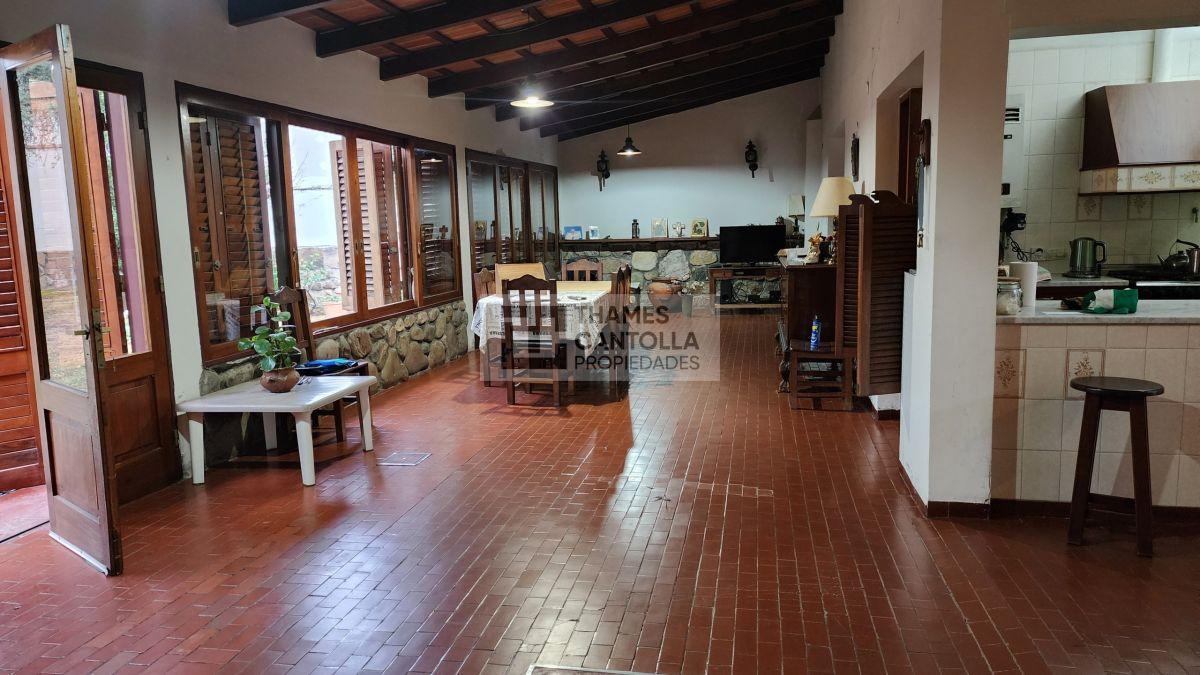 Foto de Casa en Venta: 4 Hab 2 Baños Cochera 2 vehic Patio Amplio - Bº San, imagen 2