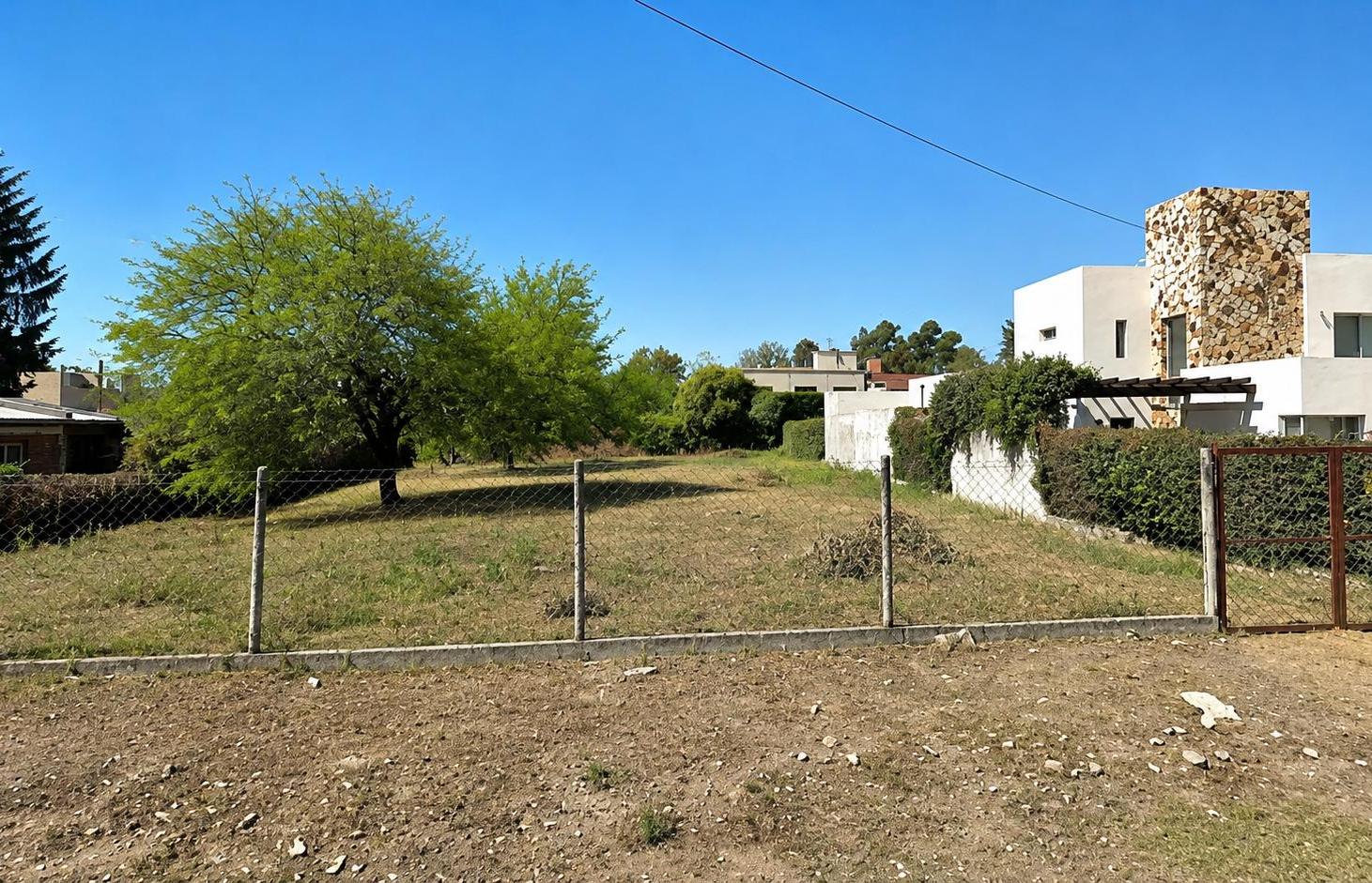 Foto de Gran Terreno en Venta en Villa Rebeca - Salta Capital - 1125 m2, imagen 2
