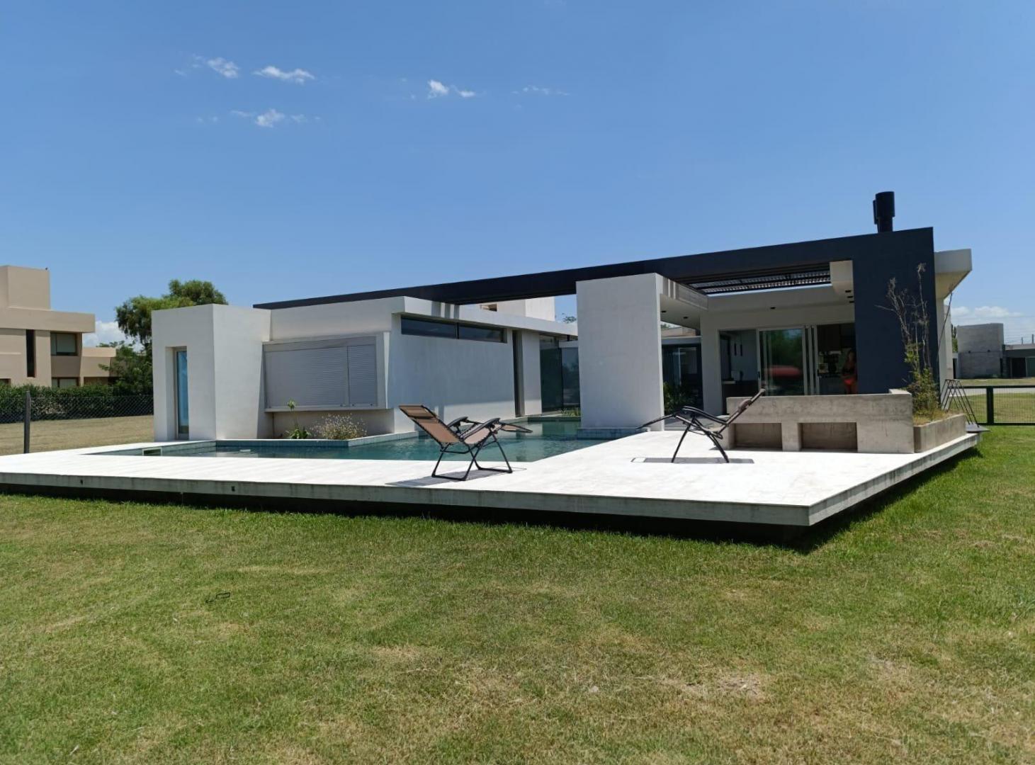 Foto de Casa en La Cascada Country Golf en venta, imagen 1