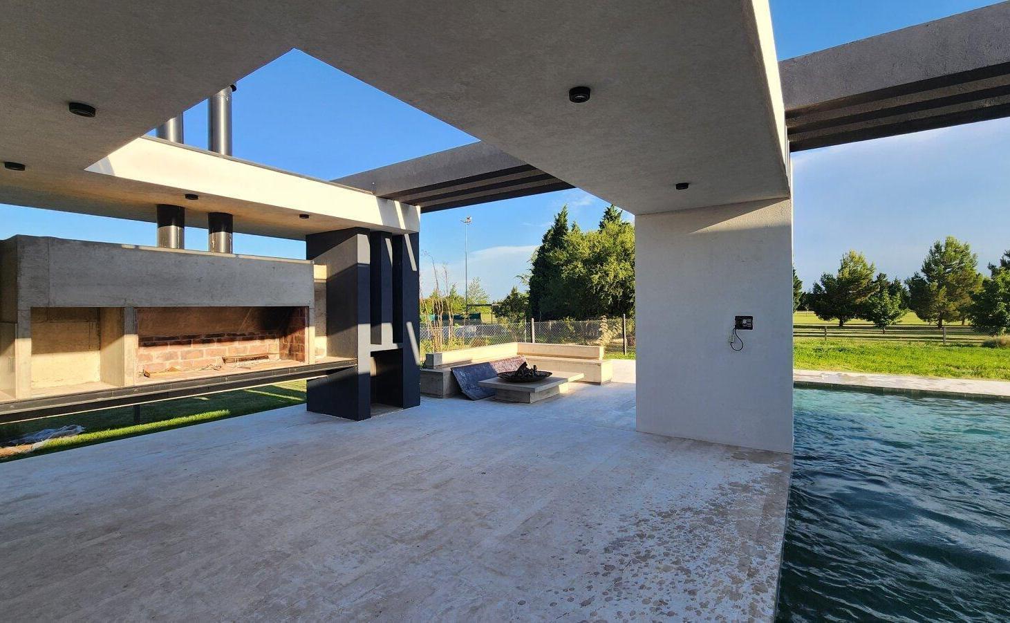 Foto de Casa en La Cascada Country Golf en venta, imagen 3