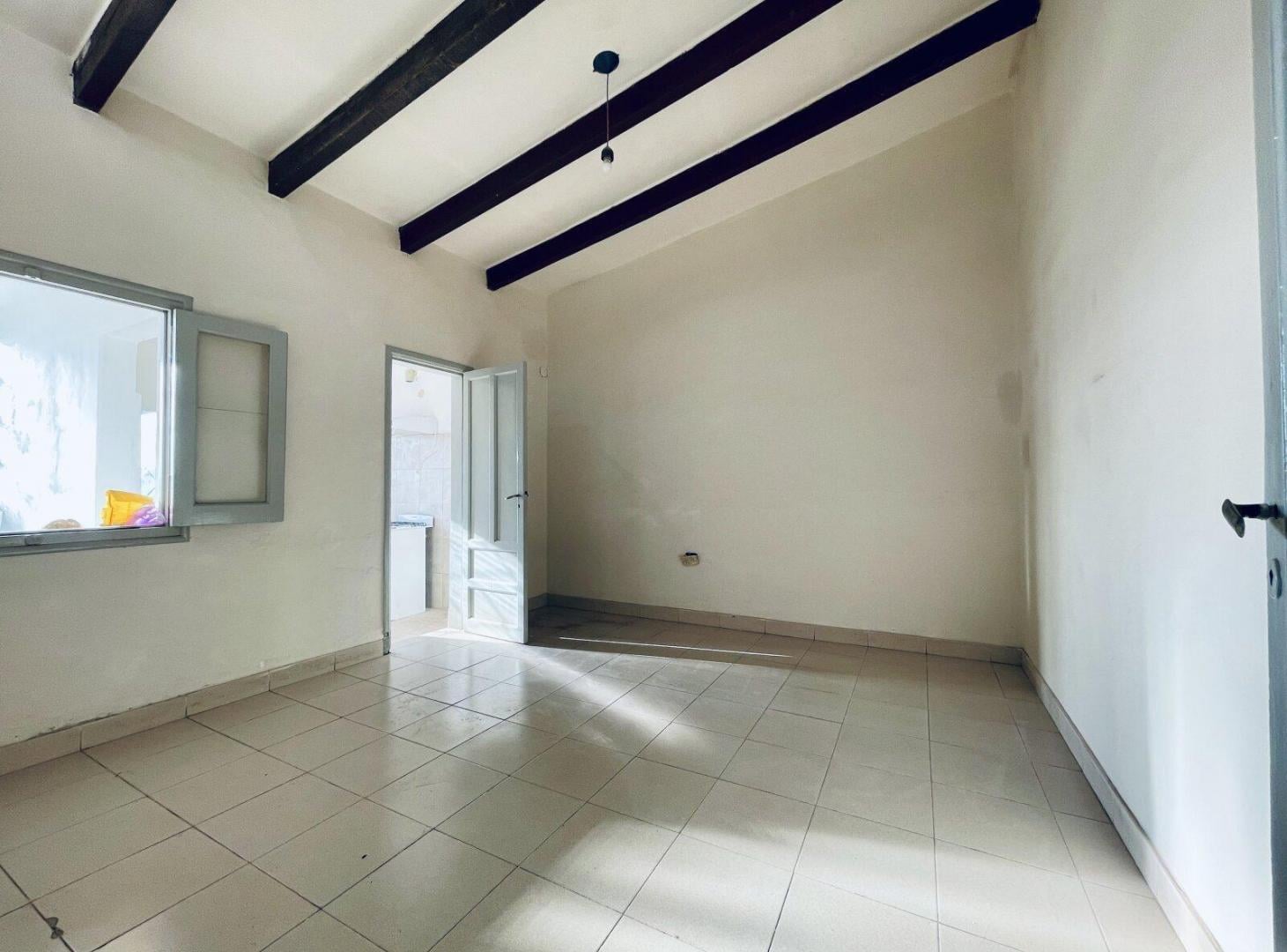 Foto de CASA EN VENTA 2 DORM + PLANOS, imagen 4