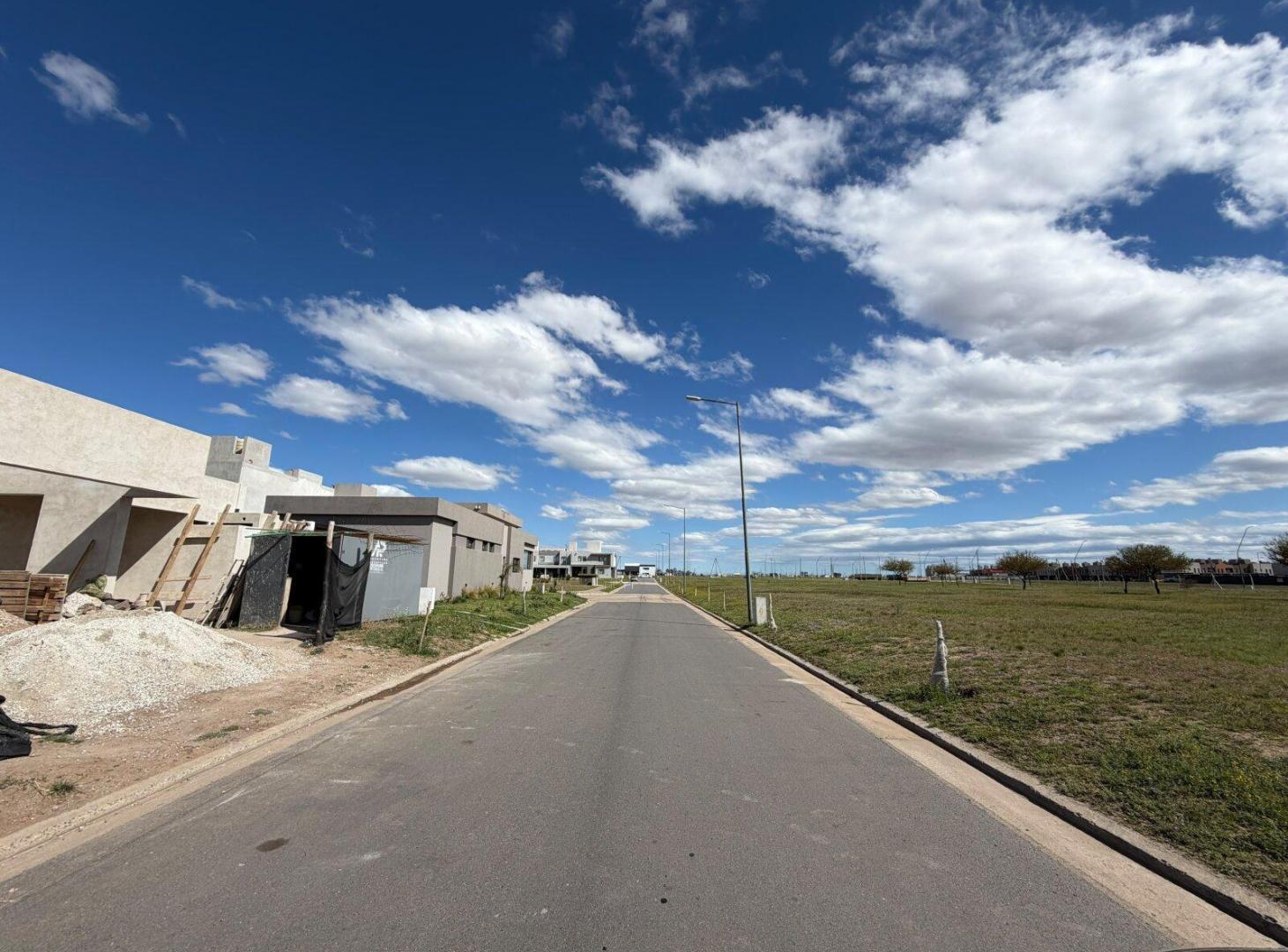 Foto de LOTE INTERNO EN COLINAS DE MANANTIALES EN VENTA, imagen 5