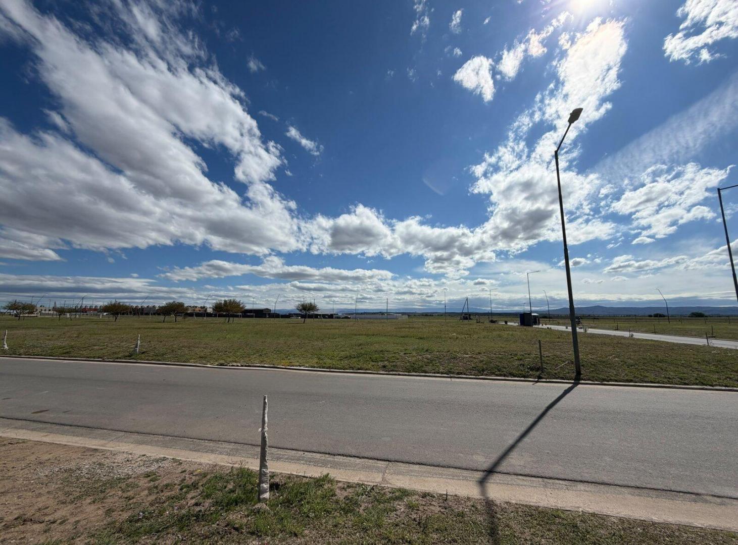 Foto de LOTE INTERNO EN COLINAS DE MANANTIALES EN VENTA, imagen 4