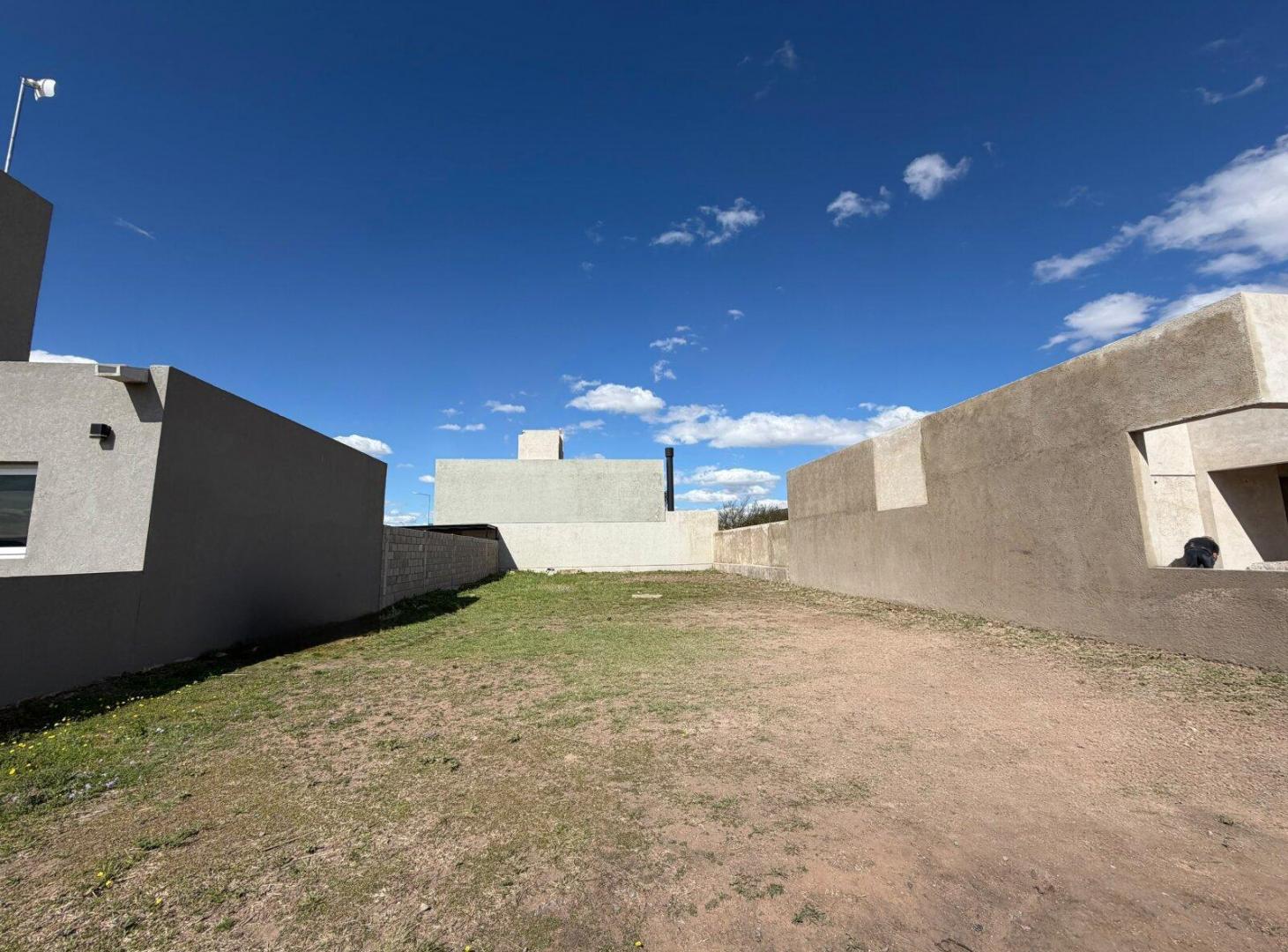 Foto de LOTE INTERNO EN COLINAS DE MANANTIALES EN VENTA, imagen 1