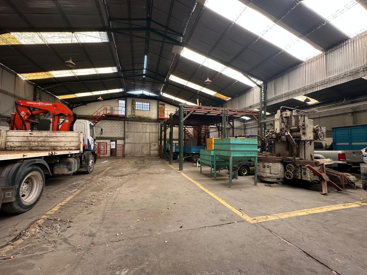 Foto de GALPON EN VENTA DE 900M2 CON OFICINAS, 50 Y 128, ENSENADA., imagen 4