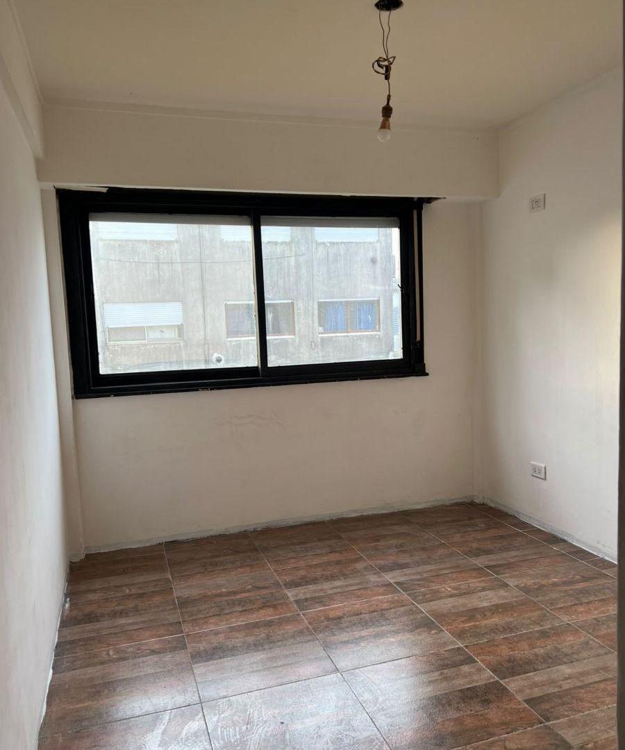 Foto de DEPARTAMENTO 2 AMBIENTES TOTALMENTE RECICLADO Y LUMINOSO – EXCELENTE, imagen 3