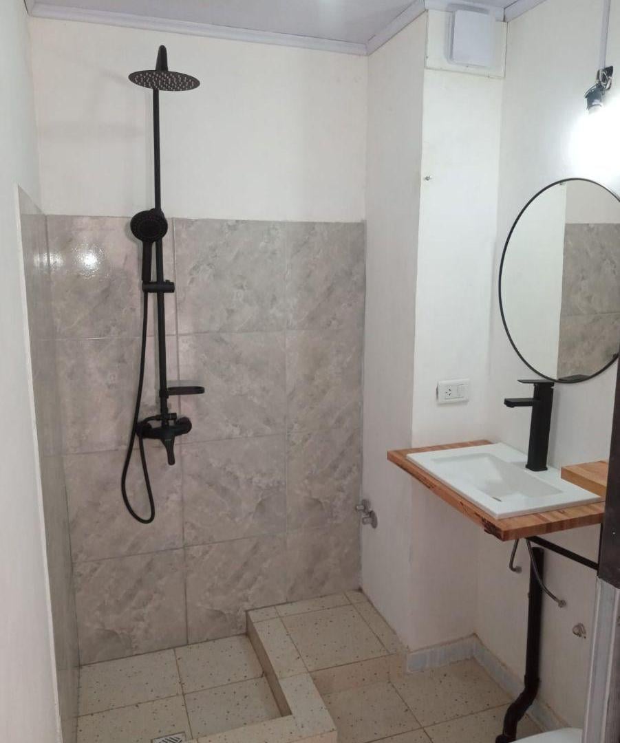 Foto de DEPARTAMENTO 2 AMBIENTES TOTALMENTE RECICLADO Y LUMINOSO – EXCELENTE, imagen 2