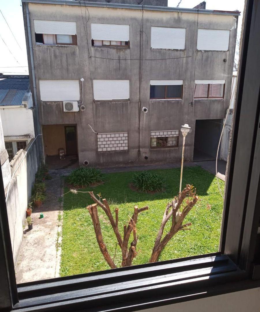 Foto de DEPARTAMENTO 2 AMBIENTES TOTALMENTE RECICLADO Y LUMINOSO – EXCELENTE, imagen 5