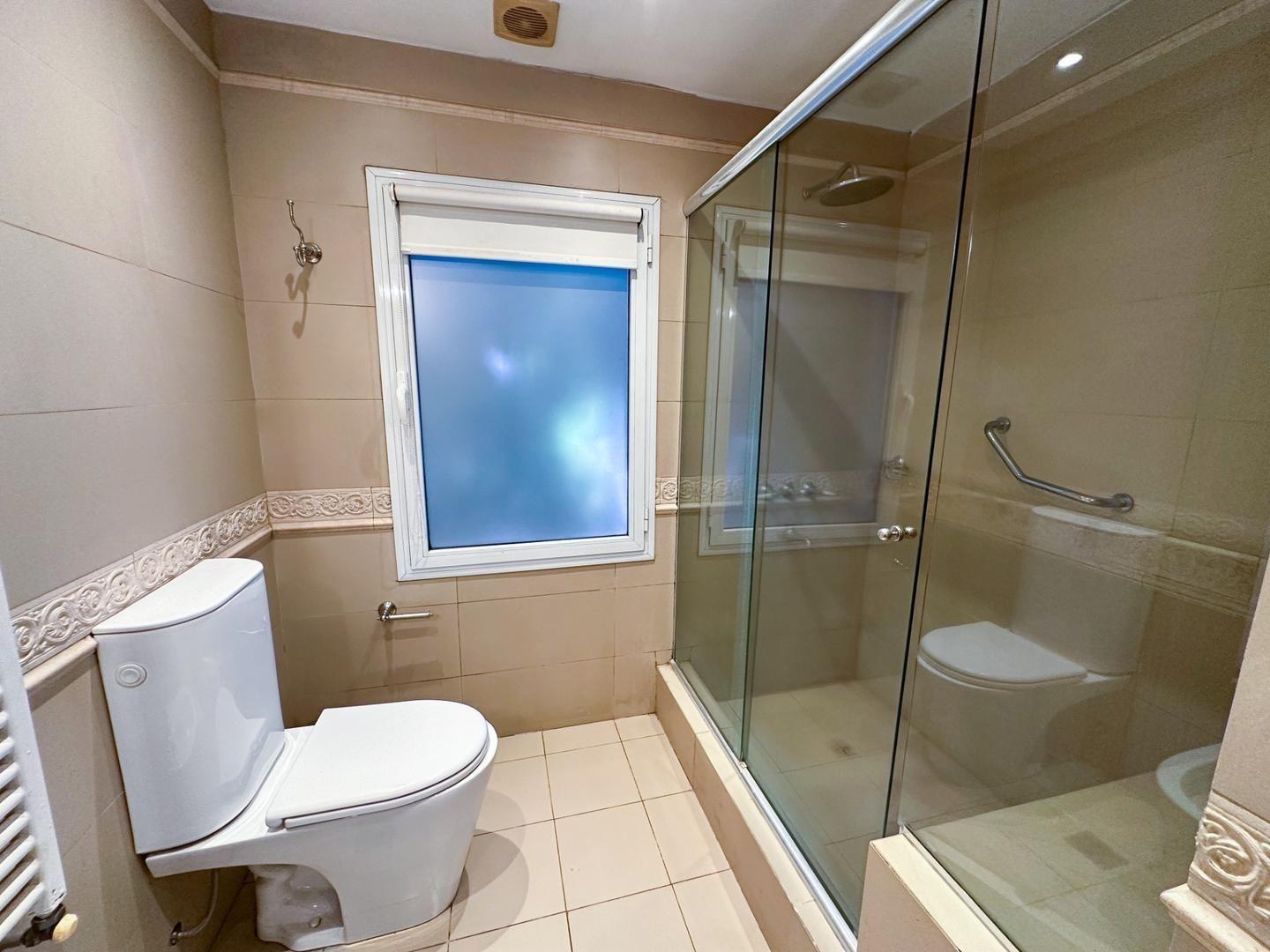 Foto de VENTA CASA DE 4 AMBIENTES BARRIO EL ROCIO, imagen 4