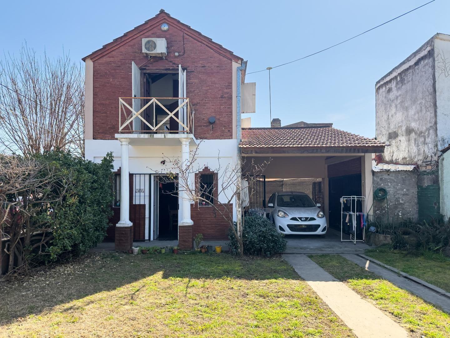 Foto de VENTA CASA 4 AMBIENTES EN MONTE GRANDE, imagen 2