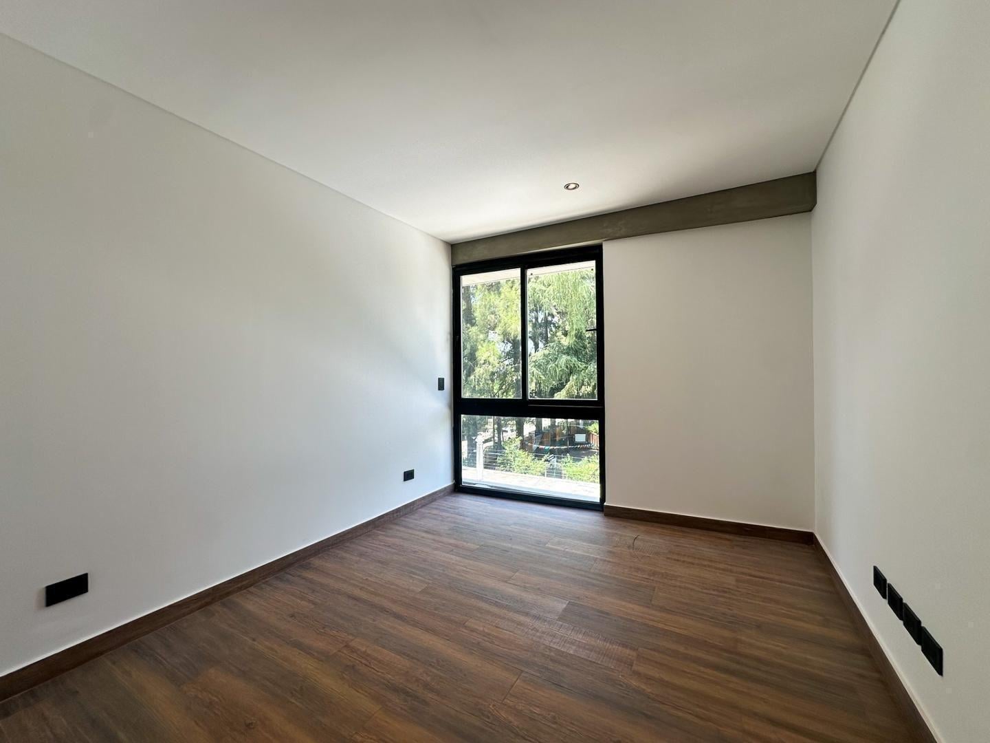 Foto de DUPLEX EN VENTA 4 AMBIENTES CANNING, imagen 5