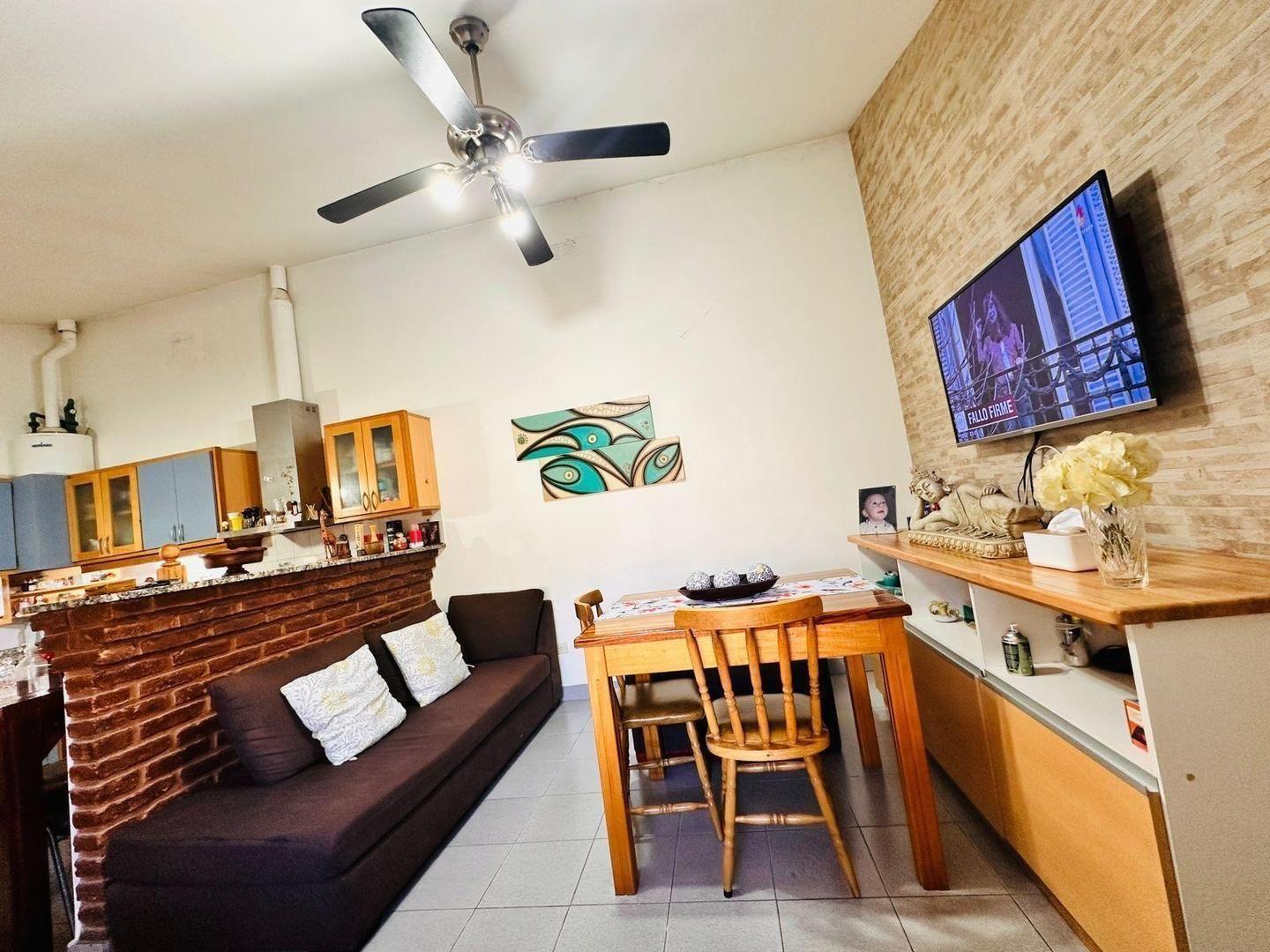 Foto de Casa 4 ambiente en venta Monte Grande con Jardín, imagen 4