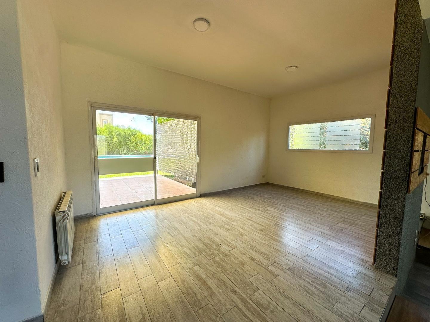 Foto de CASA EN VENTA 6 AMBIENTES EN CANNING LOS TALAS, imagen 2