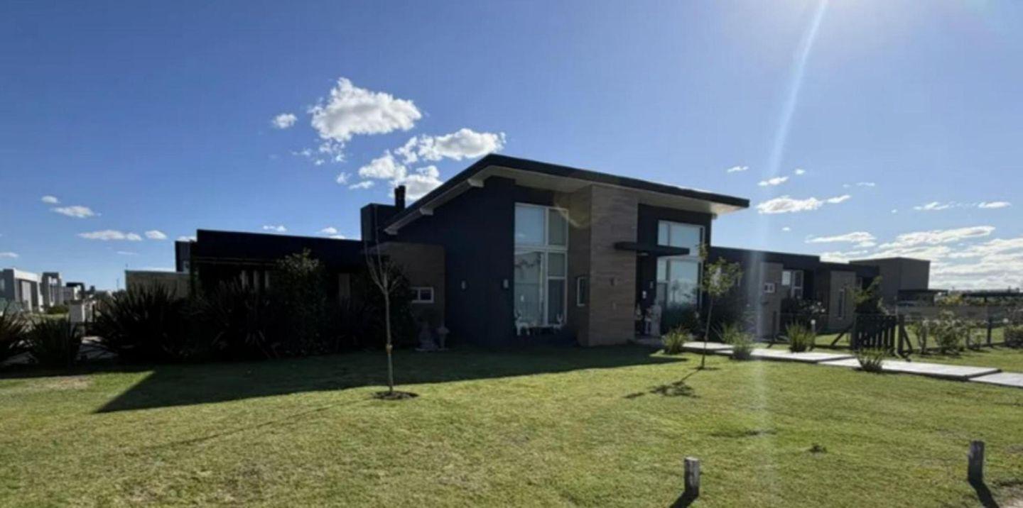 Foto de Casa en Lagos de Canning 1, imagen 1