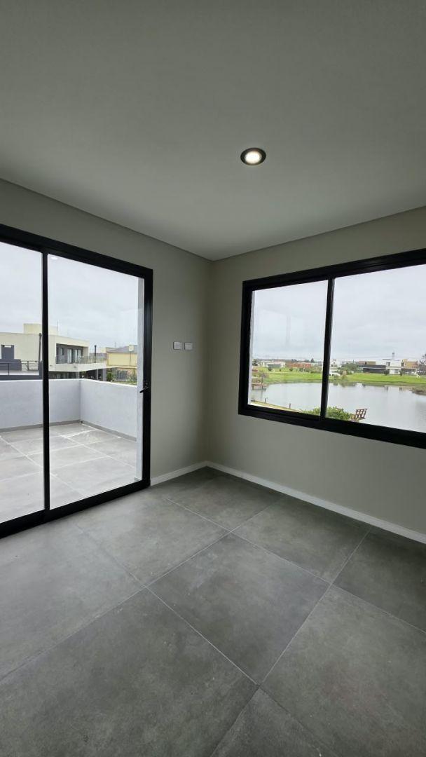 Foto de ALQUILER CASA A LA LAGUNA A ESTRENAR EN LA ALAMEDA CANNING, imagen 2