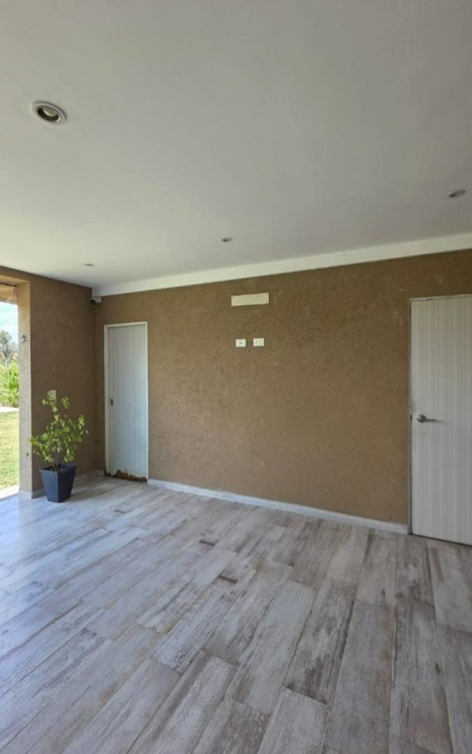 Foto de CASA 4 AMBIENTES EN VENTA PRESIDENTE PERON BARRIO LA ALAMEDA, imagen 3