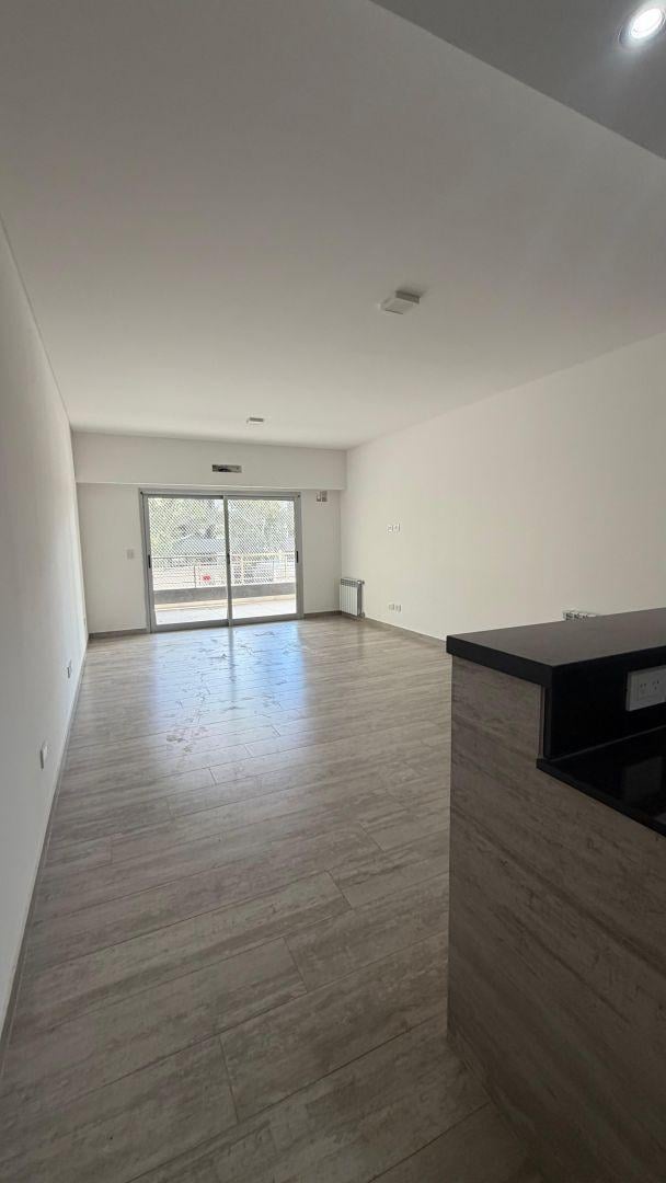 Foto de ALQUILER DEPARTAMENTO 3 AMB CON BALCON CANNING, imagen 2