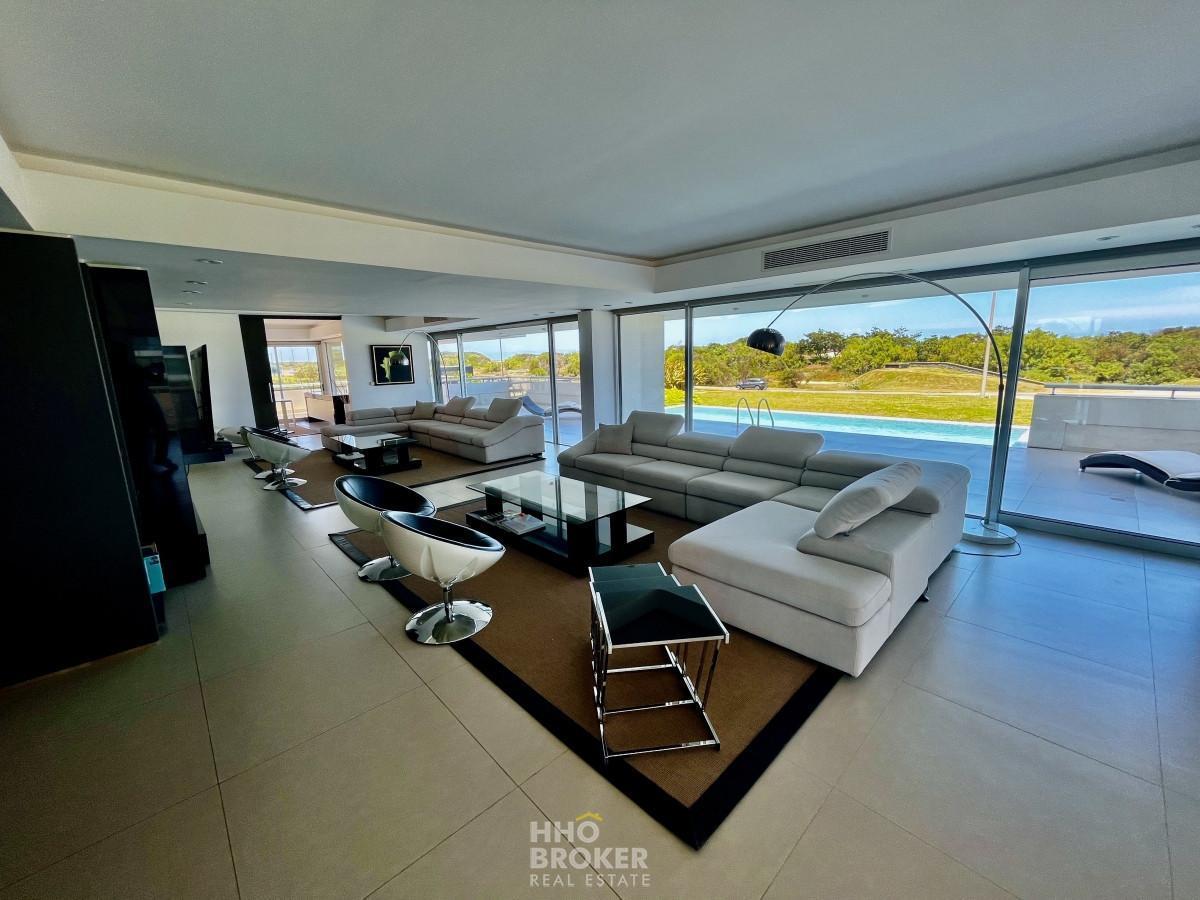 Foto de DEPARTAMENTO EN VENTA. FRENTE AL MAR. PLAYA BRAVA. PUNTA DEL ESTE., imagen 3