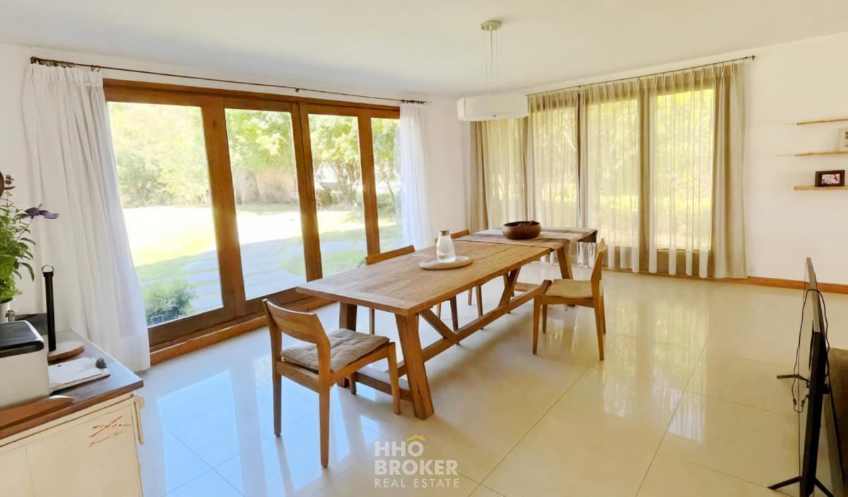 Foto de CASA EN ALQUILER | 5 DORMITORIOS | LUGANO PUNTA DEL ESTE, imagen 2