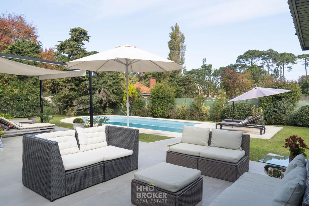 Foto de CASA A LA VENTA. 5 DORMITORIOS BEVERLY HILLS. PUNTA DEL ESTE., imagen 1