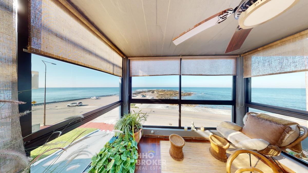Foto de DEPARTAMENTO EN VENTA. FRENTE AL MAR. PENINSULA. PUNTA DEL ESTE., imagen 1