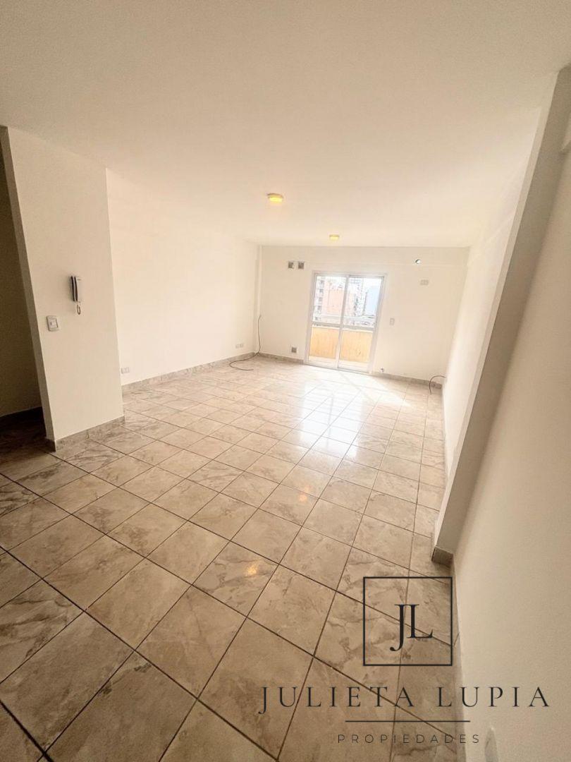 Foto de Venta de Departamento 2 Ambientes en Caseros, Tres de Febrero, imagen 1