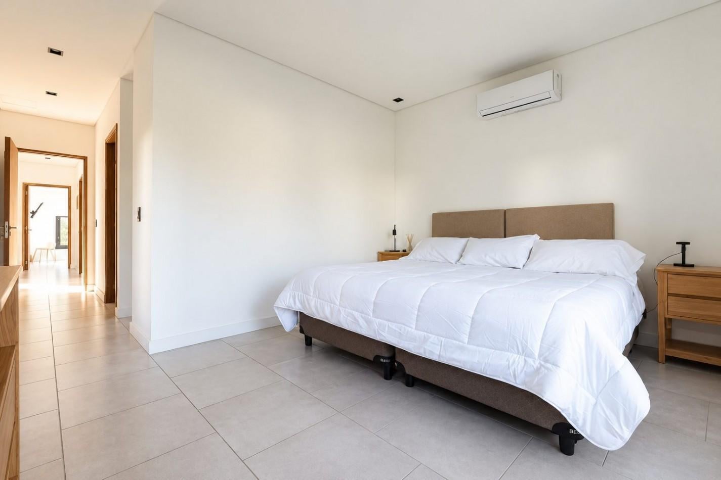 Foto de VENTA CASA EN PINAMAR BARRIO ALAMOS, imagen 2