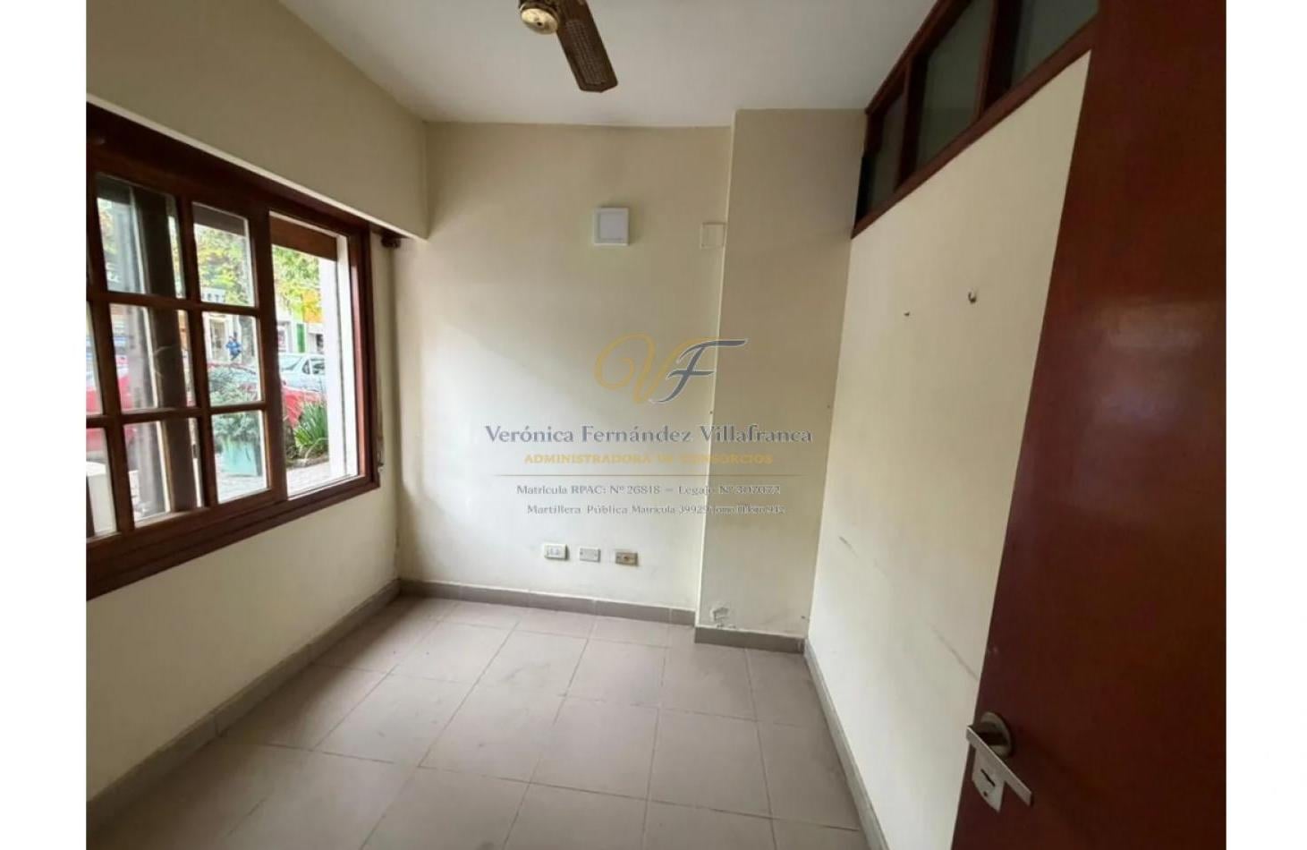 Foto de VENTA LOCAL COMERCIAL EN PINAMAR, imagen 2