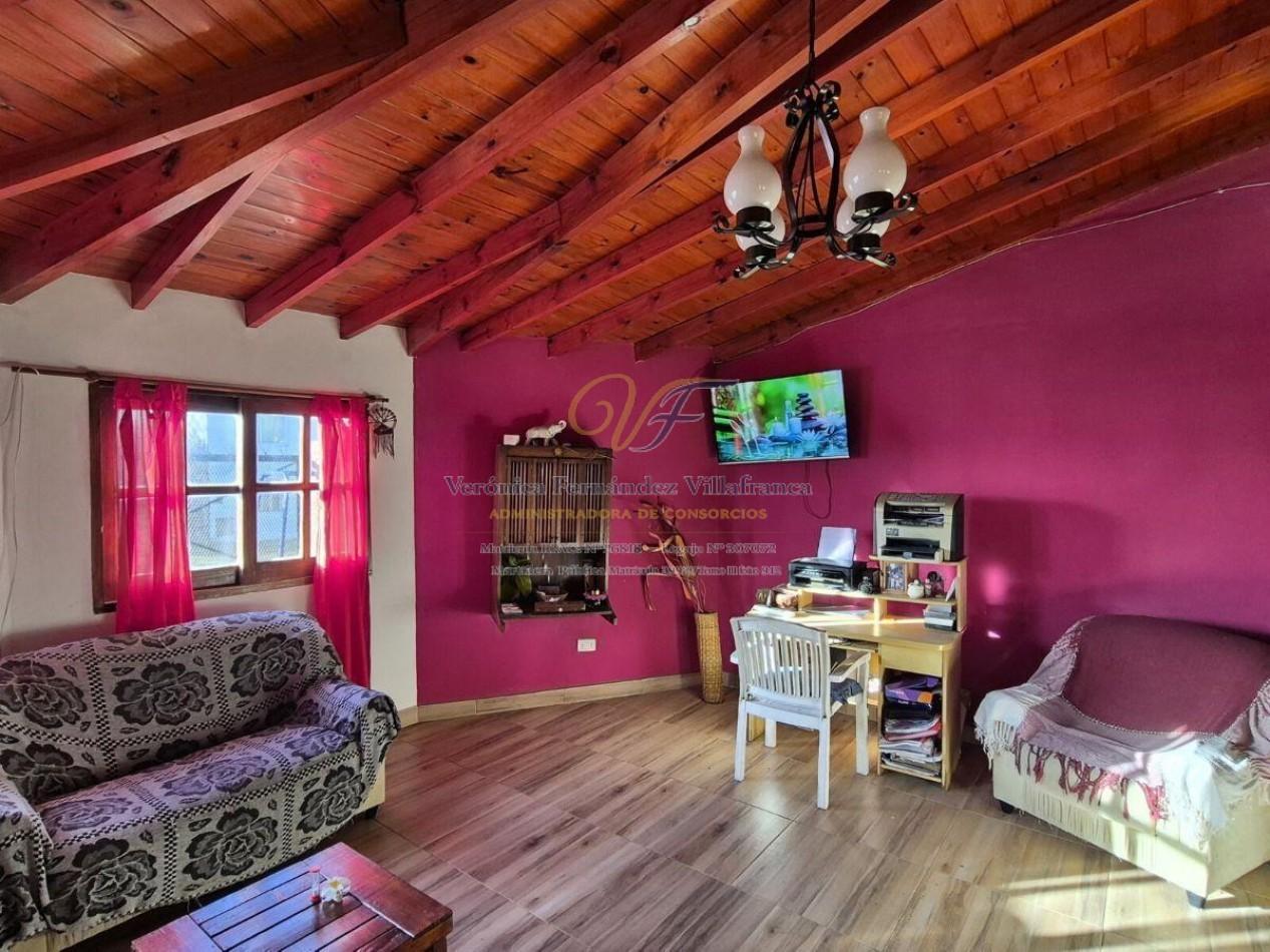 Foto de VENTA CASA MAR DE AJO 5 AMB. mas Depto Independiente a 7 Cuadras del Mar, imagen 2