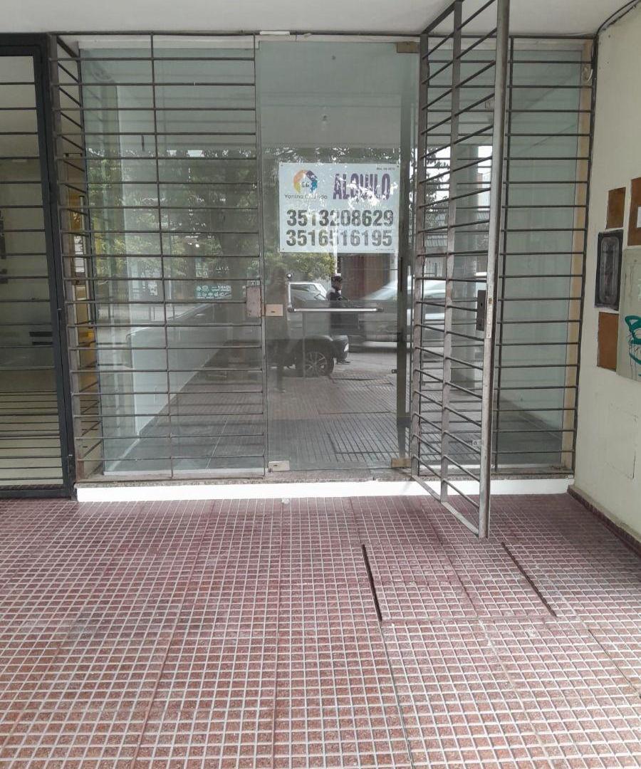 Foto de Local Comercial en Alquiler, imagen 3