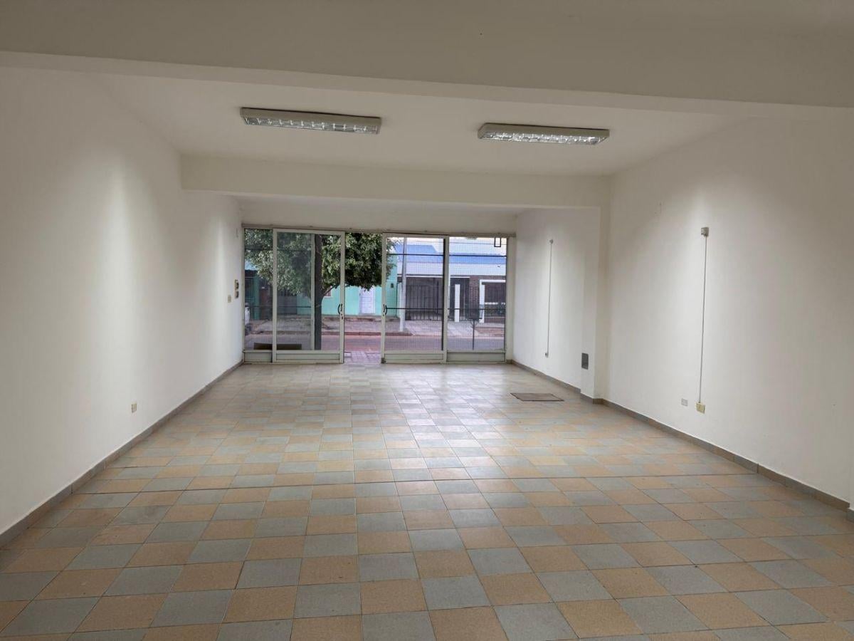 Foto de SALON AMPLIO CON MULTIPLES POSIBILIDADES, imagen 1