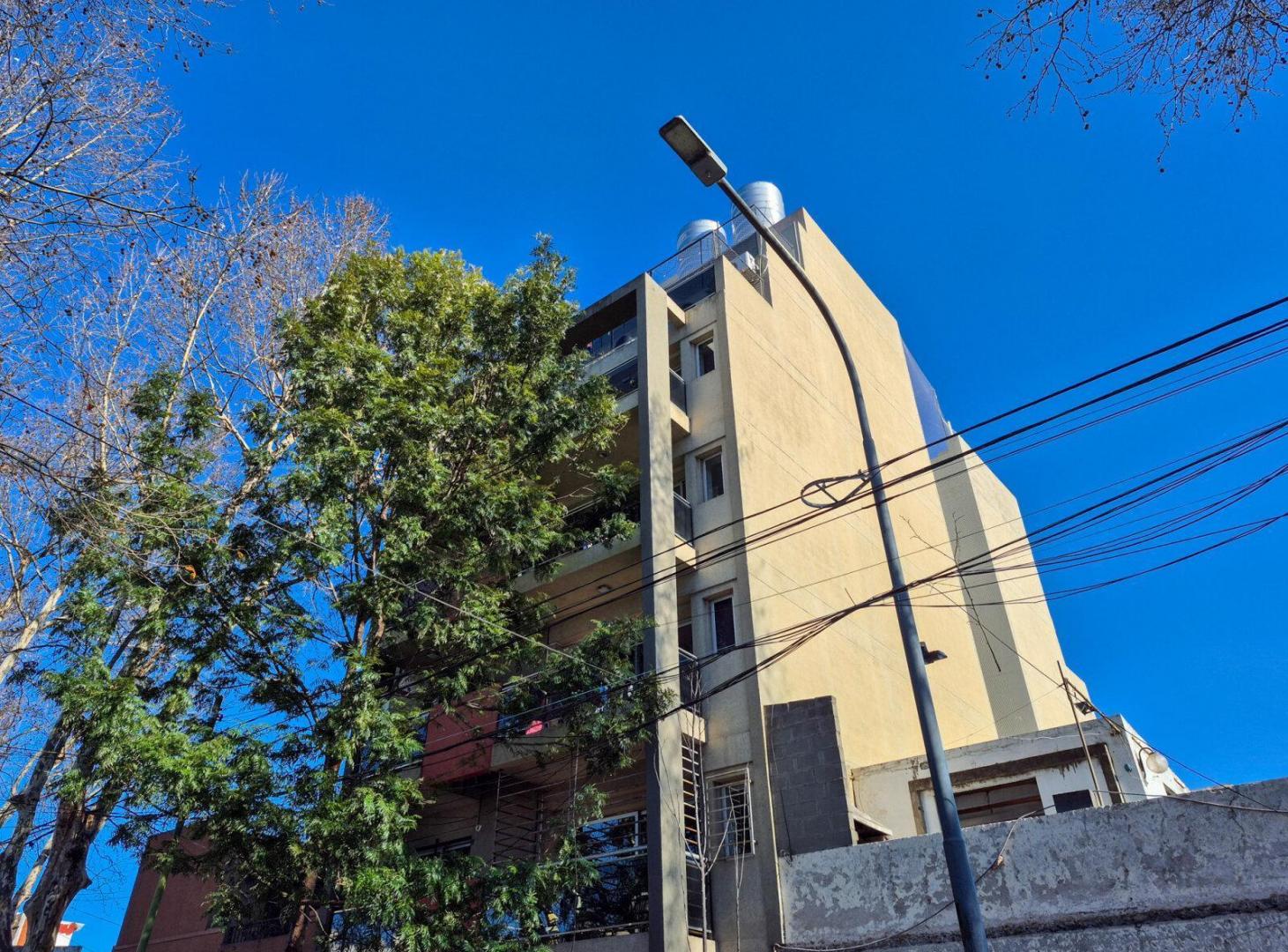 Foto de 2 ambientes impecable en Floresta, imagen 3