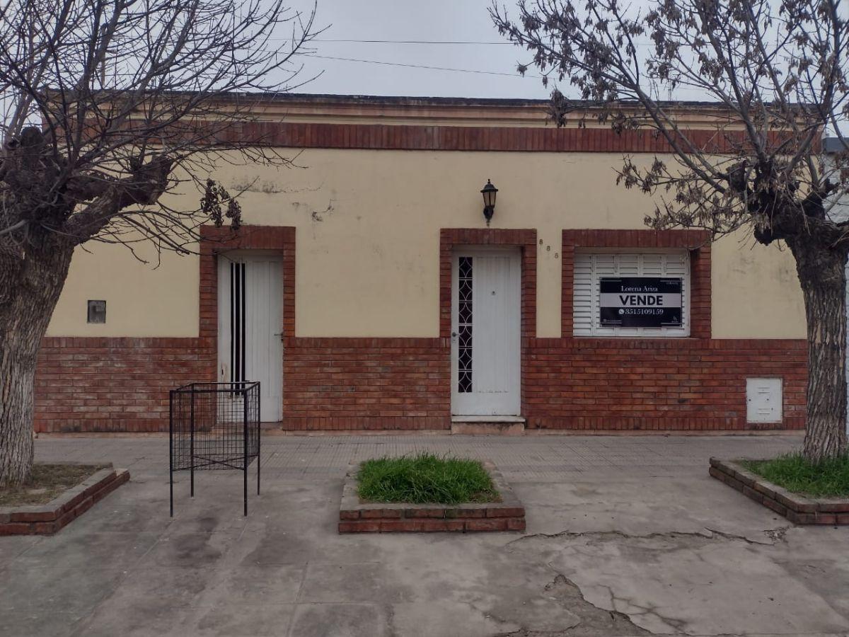 Venta casa en zona Comercial de Rio Segundo Escritura !!