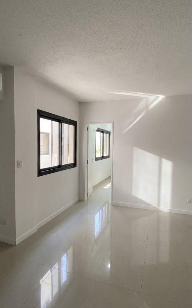 Foto de Venta departamento de 3 ambientes apto profesional en San Isidro, imagen 3