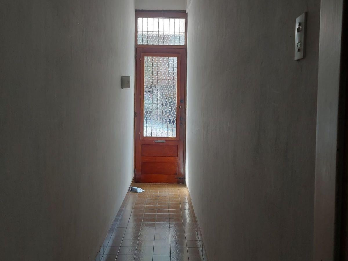 Foto de 2 locales con casa arriba en el centro de San Isidro, imagen 1