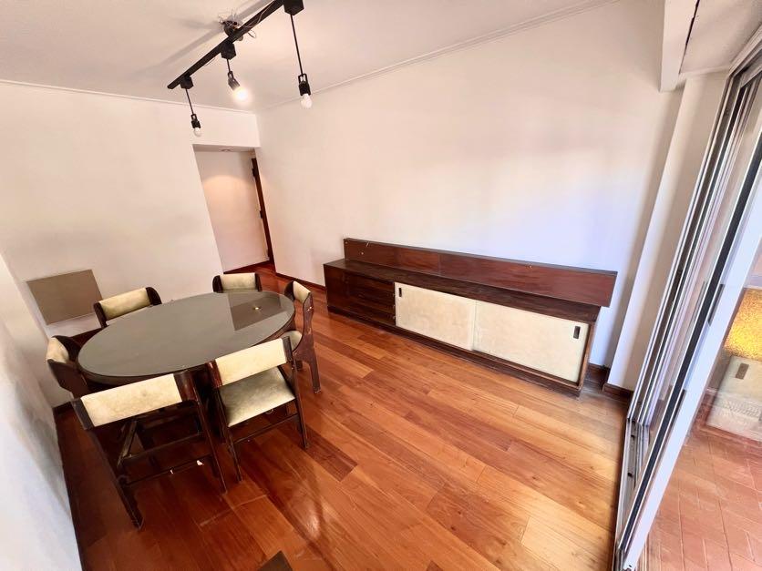Foto de Dueño directo - Tres ambientes + patio + balcón - luminoso, imagen 3