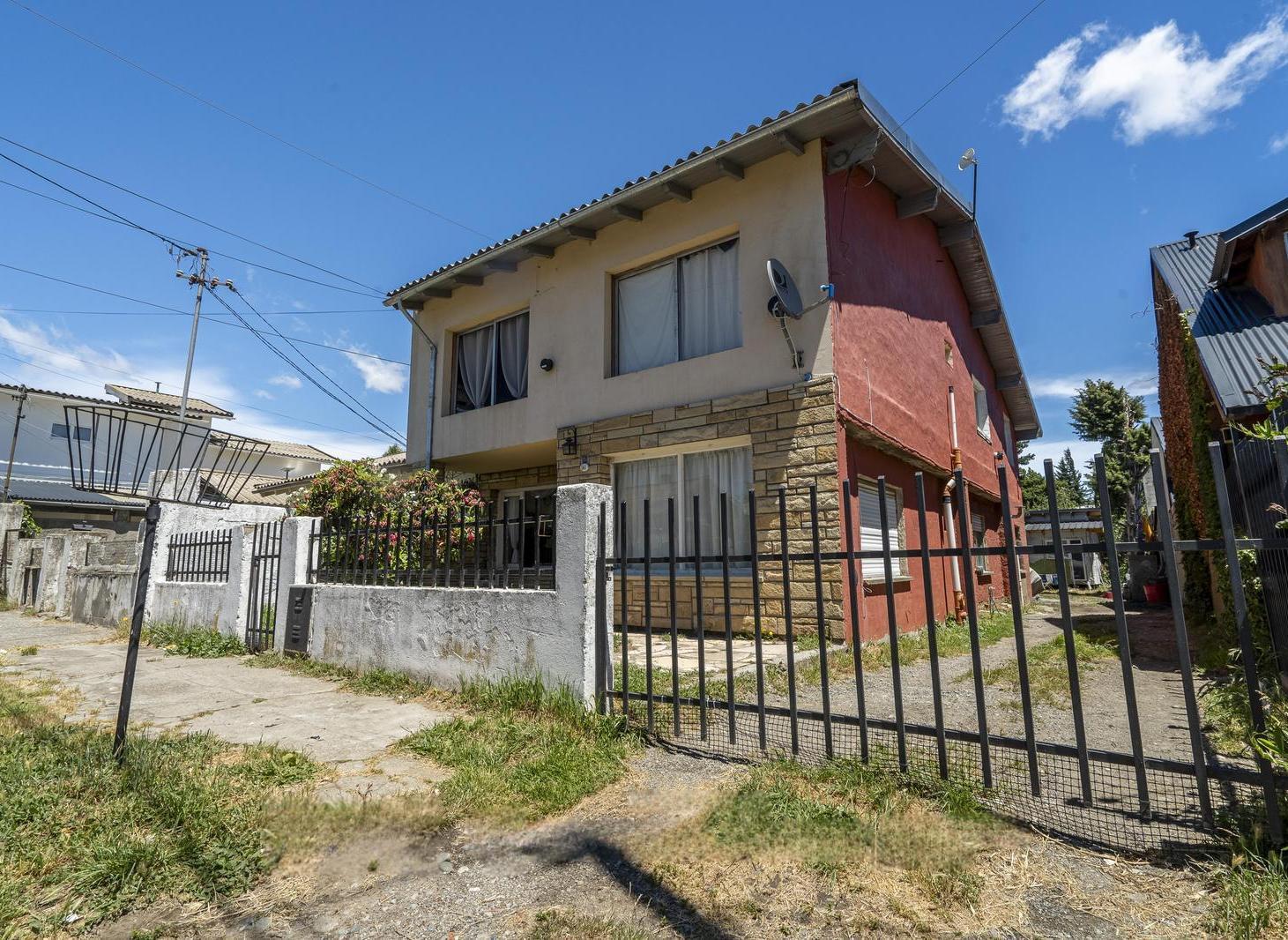 Foto de Casa a la venta con 4 unidades funcionales, Ideal inversión, Bariloche, imagen 2