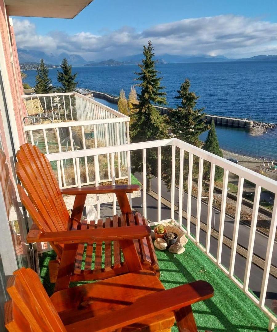 Foto de Venta Departamento Duplex 4amb con dependencia, Bariloche, Argentina, imagen 4