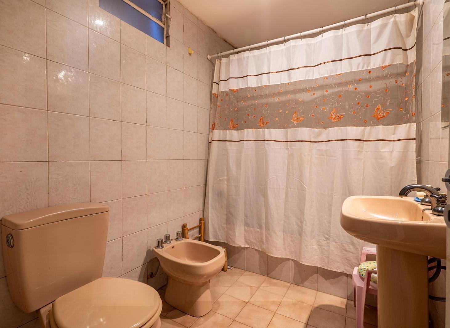 Foto de Venta Local Comercial 2 Viviendas en Av. Bustillo km 14 Lote Esquina, imagen 4