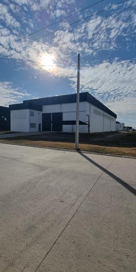 Foto de ALQUILER Planta Industrial c/ oficinas Polo 52 ESCRITURA estrenar lista, imagen 1